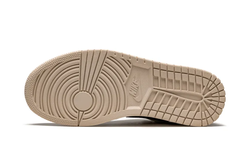 Air Jordan 1 Air Jordan 1 Low WMNS 'Black Guava Ice'